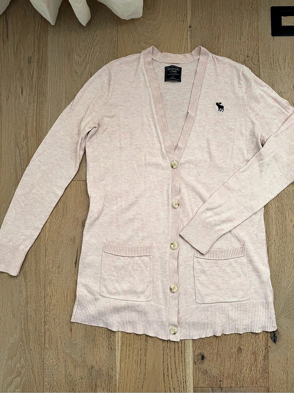 Abercrombie & Fitch Y2K Pink V-Neck Cardigan Size Small Like New